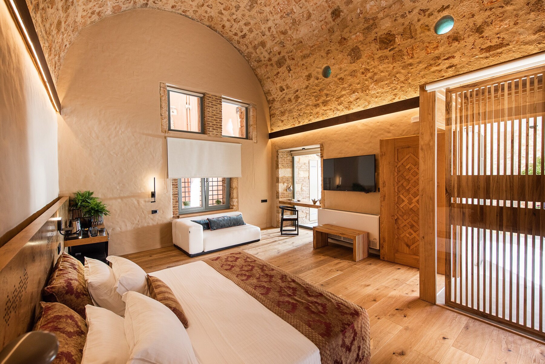 Domus Secreto Private Cave Jacuzzi