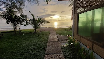 Body treatments, aromatherapy, Thai massages