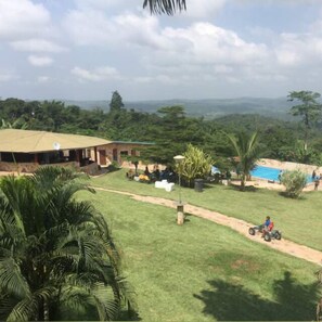 View from property - Sweet Mother Eco Resort (Aburi)