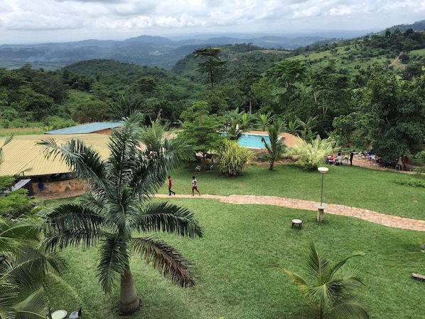 View from property - Sweet Mother Eco Resort (Aburi)