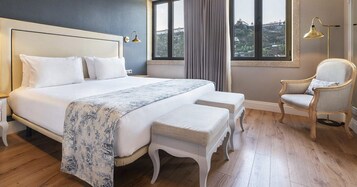 Minibar, in-room safe, desk, soundproofing