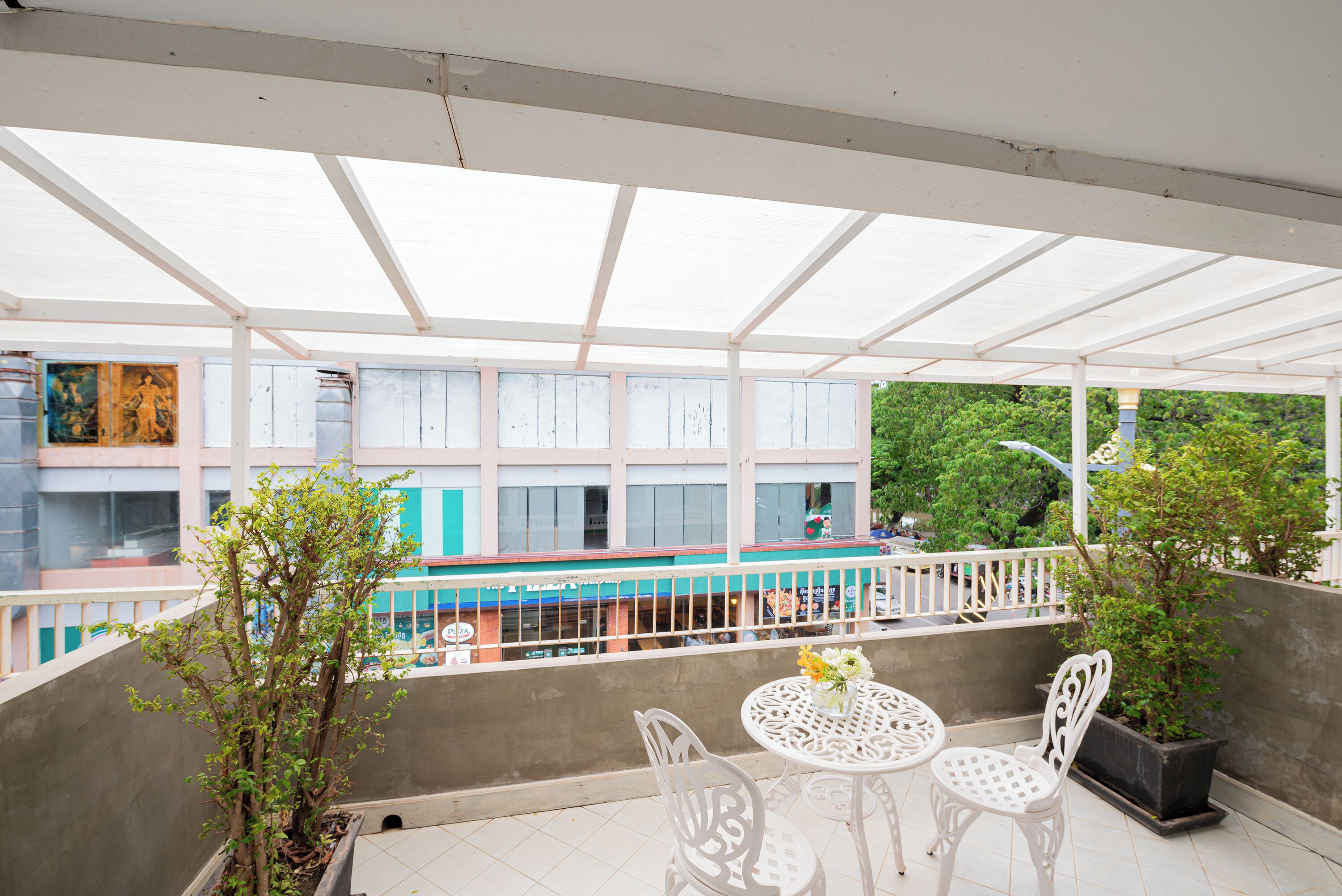 deluxe city view room with balcony – room only | 1 bedroom, minibar, in-room safe, desk