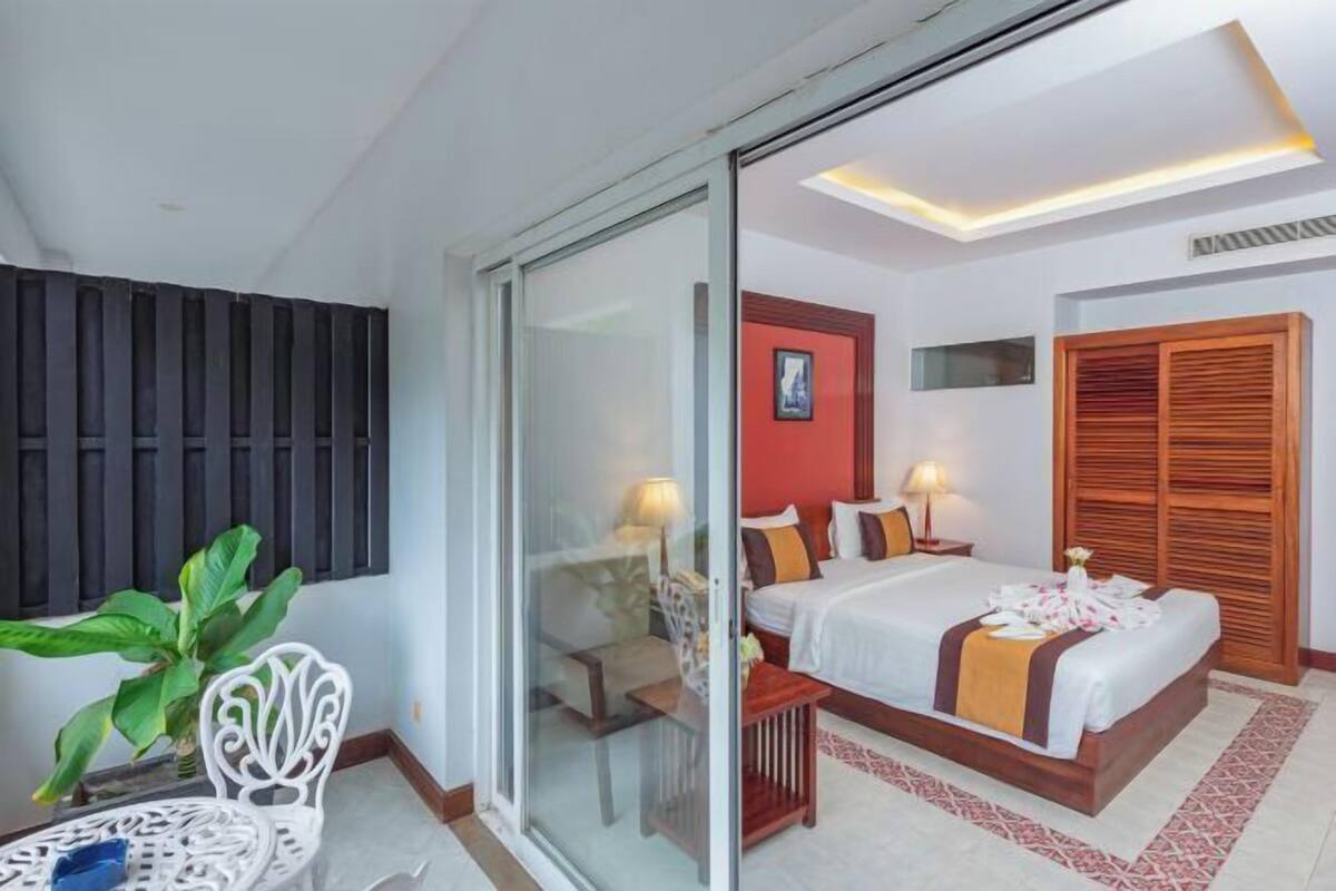 1 bedroom, minibar, in-room safe, desk