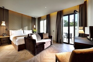 1 Schlafzimmer, Minibar, Zimmersafe, Schreibtisch