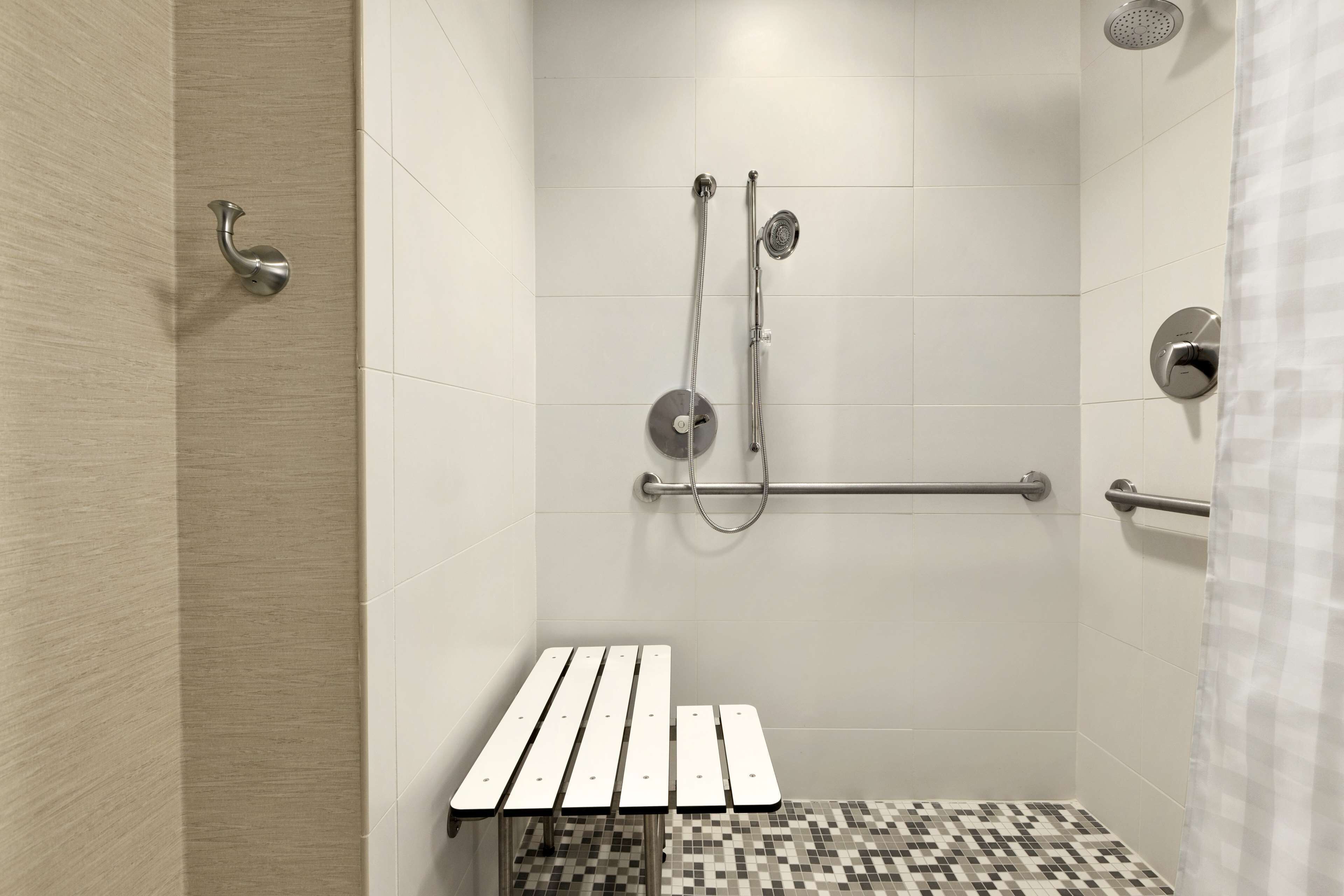 shower, free toiletries, towels