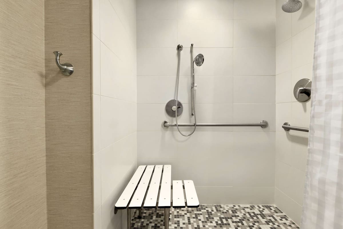 shower, free toiletries, towels