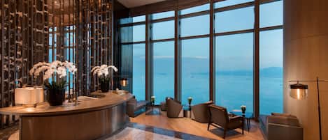 Sala de estar en el lobby