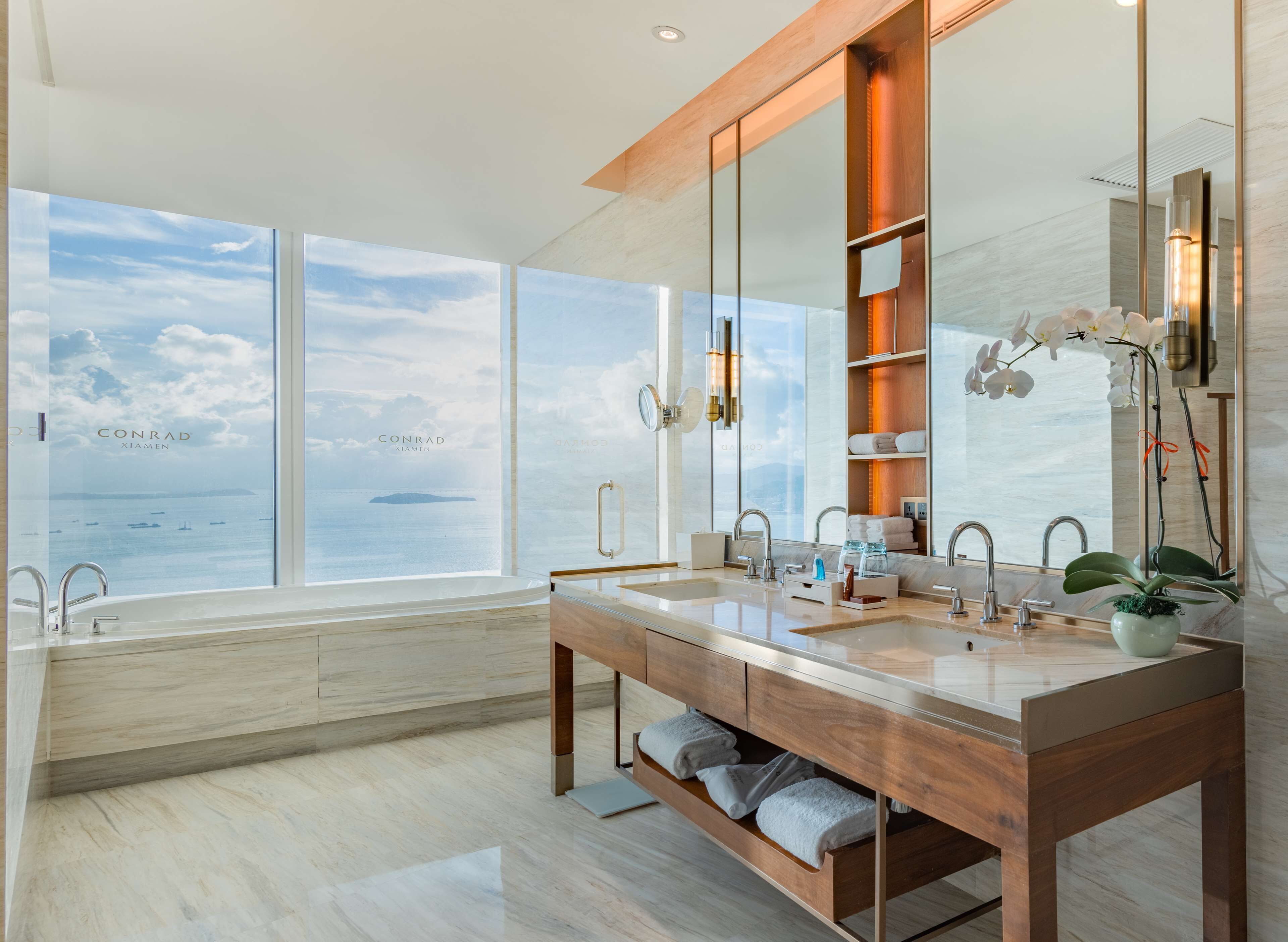 Premier Room, 2 Queen Beds, Sea View | Bathroom | Combined shower/bathtub, hydromassage showerhead, hair dryer, bathrobes
