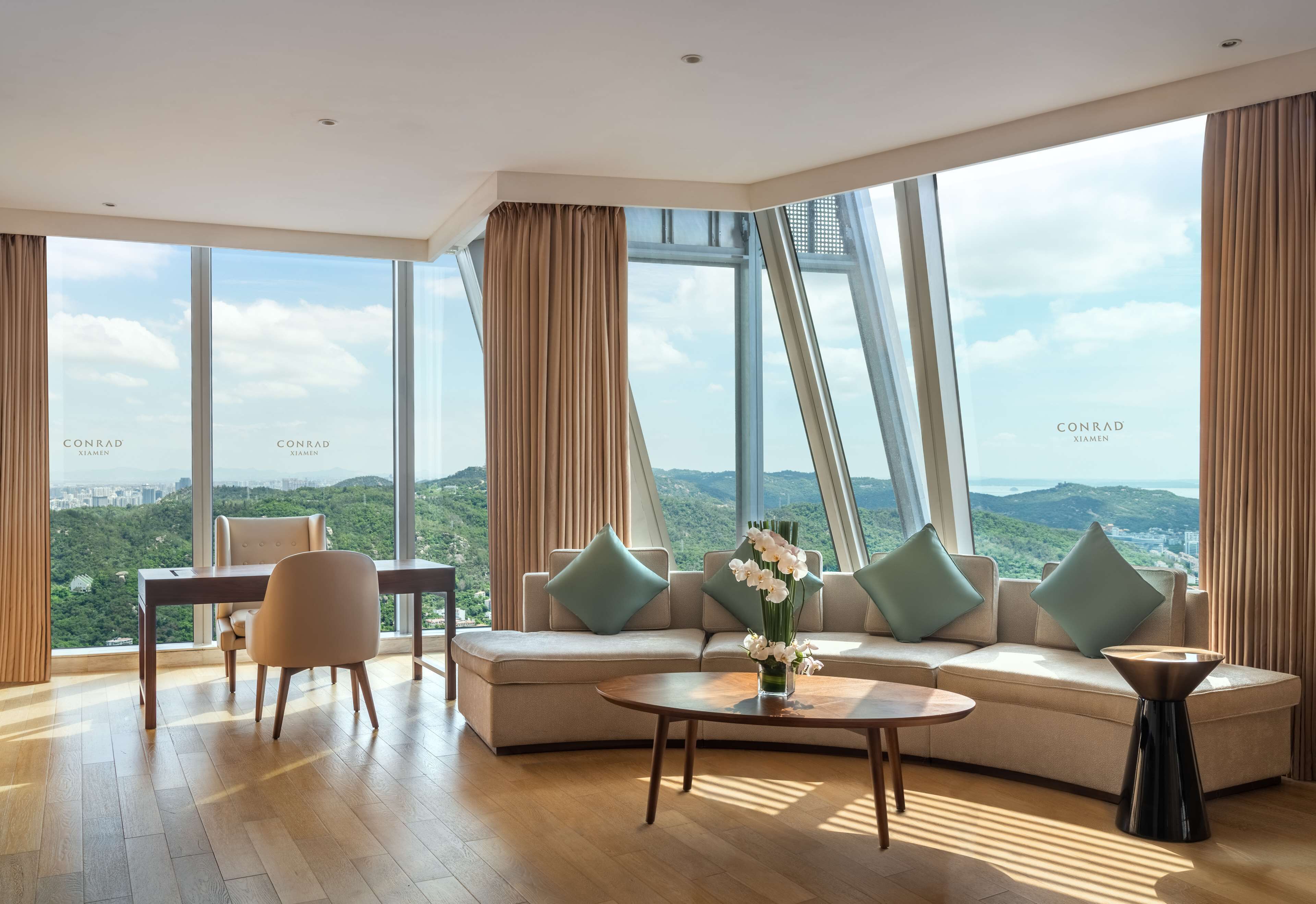 king conrad suite- lounge access | minibar, in-room safe, desk, laptop workspace