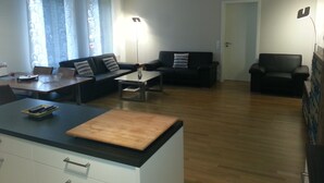 Unclassified image, 2 of 16, button - LUXUS Apartment/FeWo SOLDIC (Nuremberg)