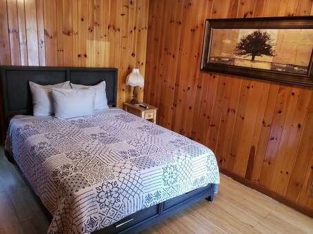 Marshall's Creek Rest Motel - Image 49