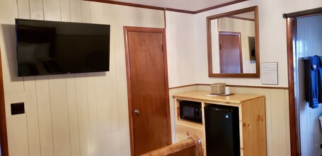 Marshall's Creek Rest Motel - Image 36
