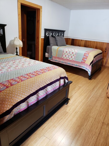 Marshall's Creek Rest Motel - Image 14
