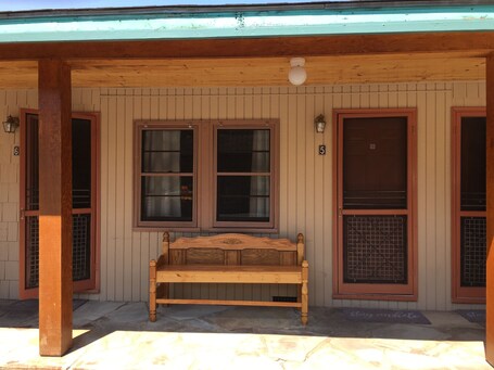 Marshall's Creek Rest Motel - Image 16