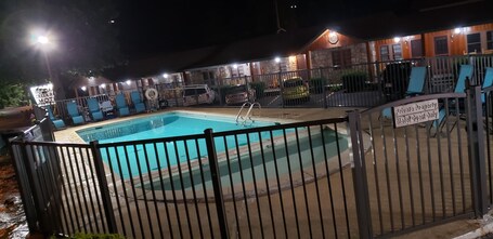 Marshall's Creek Rest Motel - Image 38