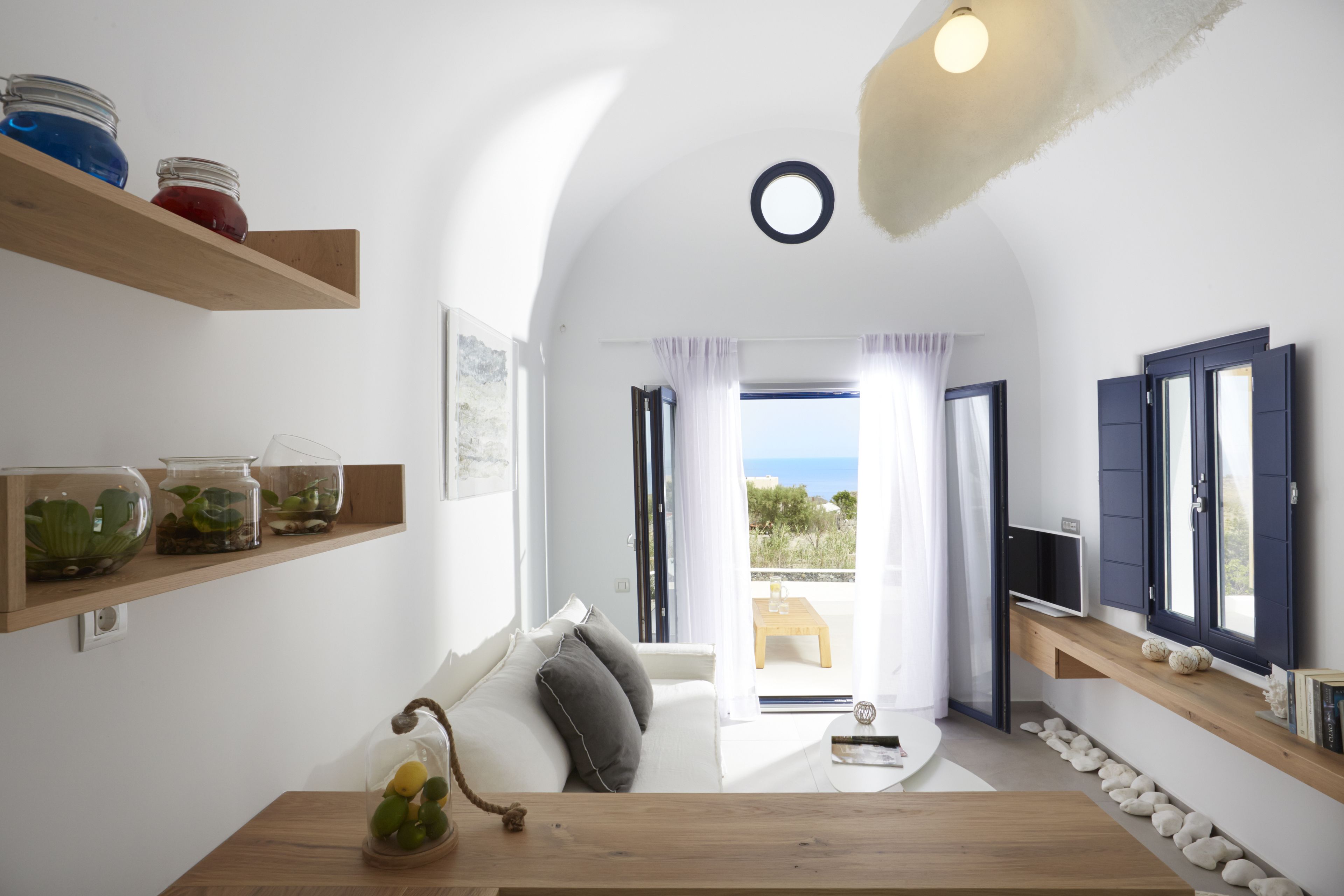 Villa, 1 habitación, piscina privada, vistas al mar (Ammos) | Sala de estar | Una televisión LCD, un reproductor de DVD