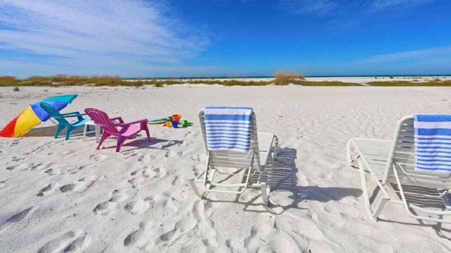 Gulf Holiday by Beachside Management