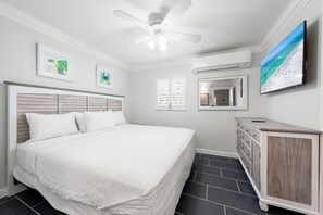 Condo, 1 King Bed with Sofa bed, Pool View (Gulf Holiday - Unit 10) | 1 bedroom, individually decorated, individually furnished