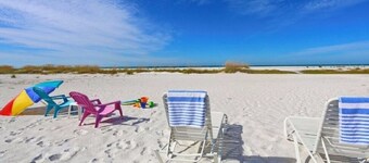 Gulf Holiday by Beachside Management