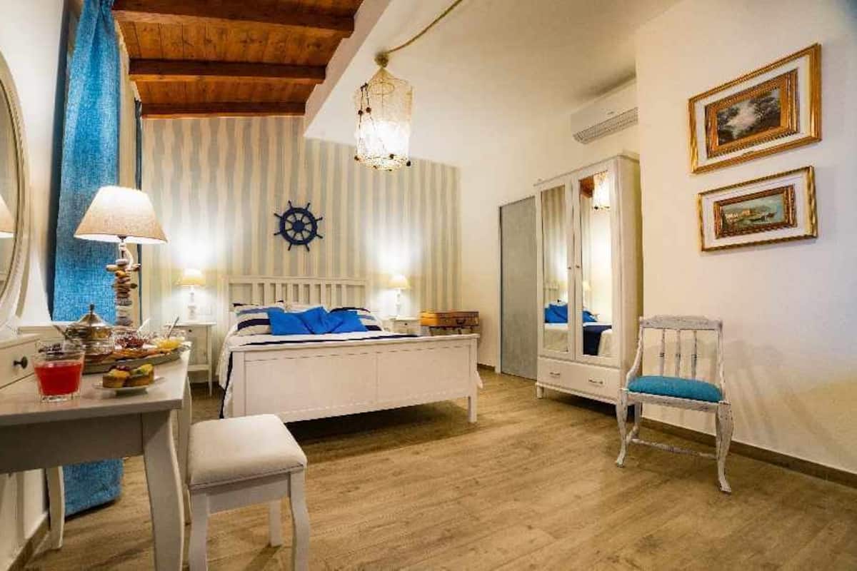 Habitación clásica doble | Caja fuerte, escritorio, sistema de insonorización y wifi gratis