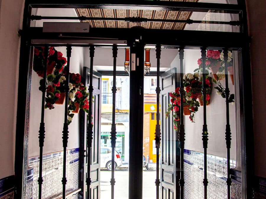 Entrada de la propiedad