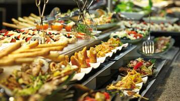 Free daily buffet breakfast