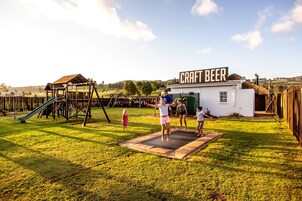 Área de juegos infantiles al aire libre