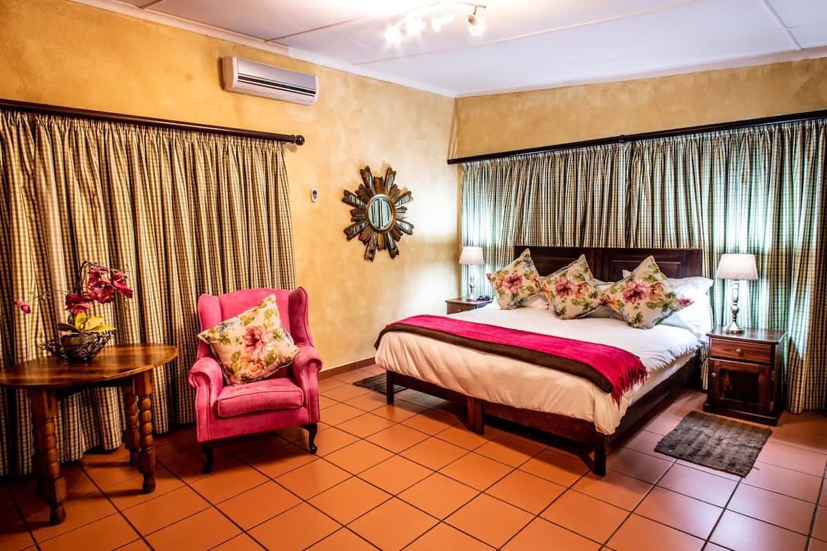 1 bedroom, in-room safe, individually decorated, individually furnished
