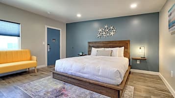 Deluxe Room, 1 King Bed