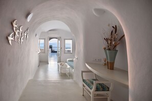 Interior - Thirea Suites & Studios - Adults Only (Santorini)