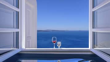 Superior Studio, Annex Building,Caldera View | Bathroom | Eco-friendly toiletries, hair dryer, towels