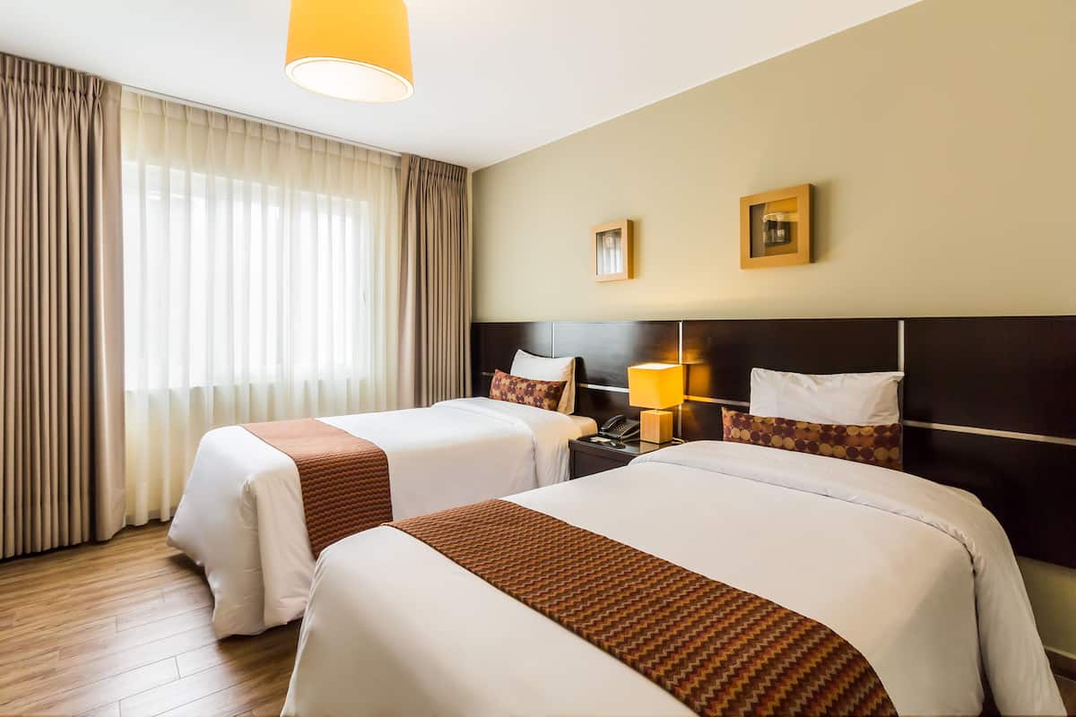 Standard Double Room, 2 Twin Beds | Down comforters, in-room safe, desk, soundproofing