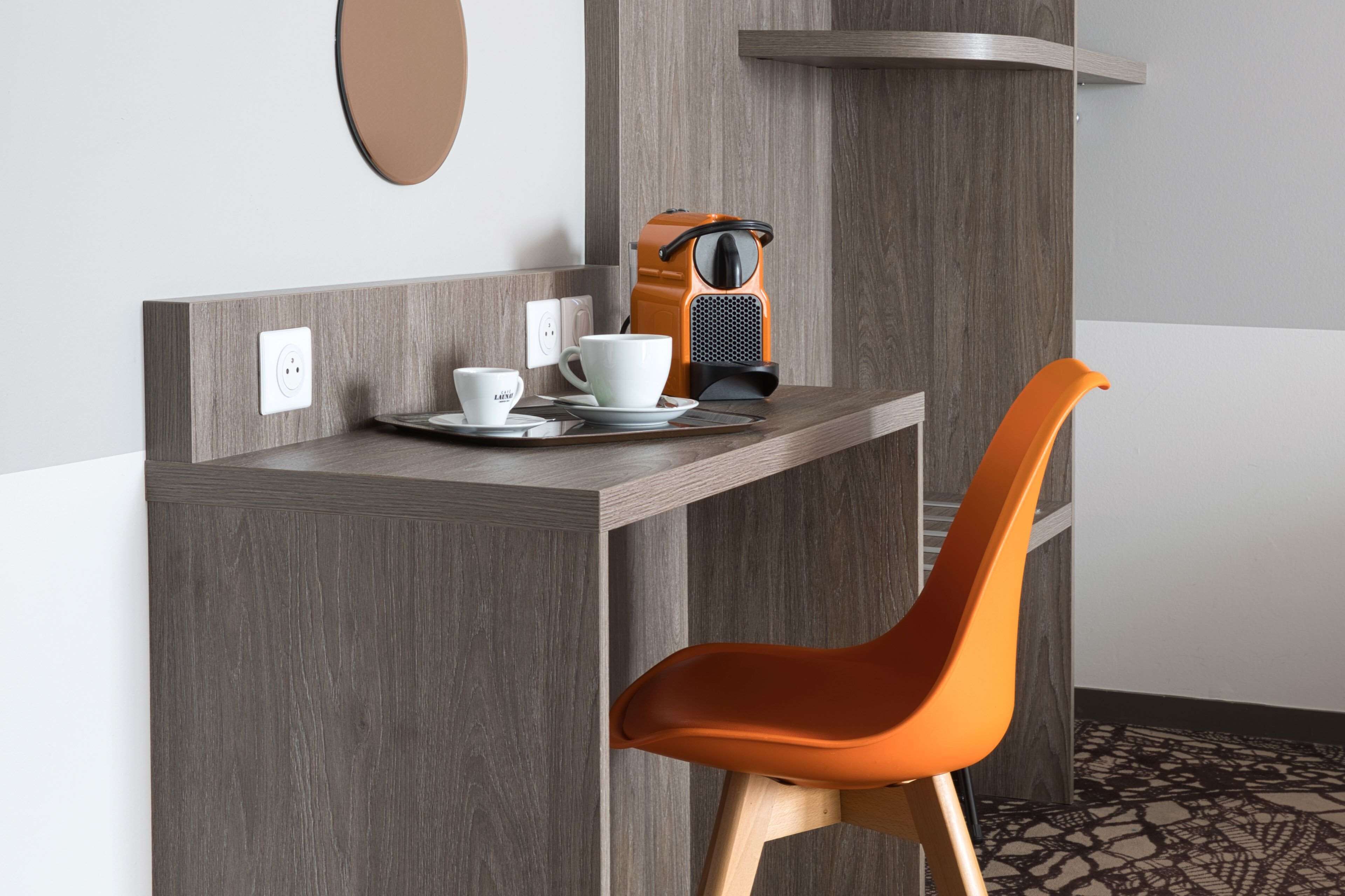 executive room, 1 king bed, non smoking (with sofabed) | room amenity