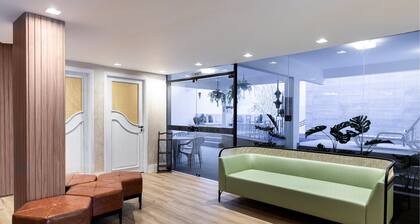 H Hotel
