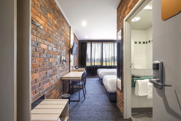 Studio Queen and Single