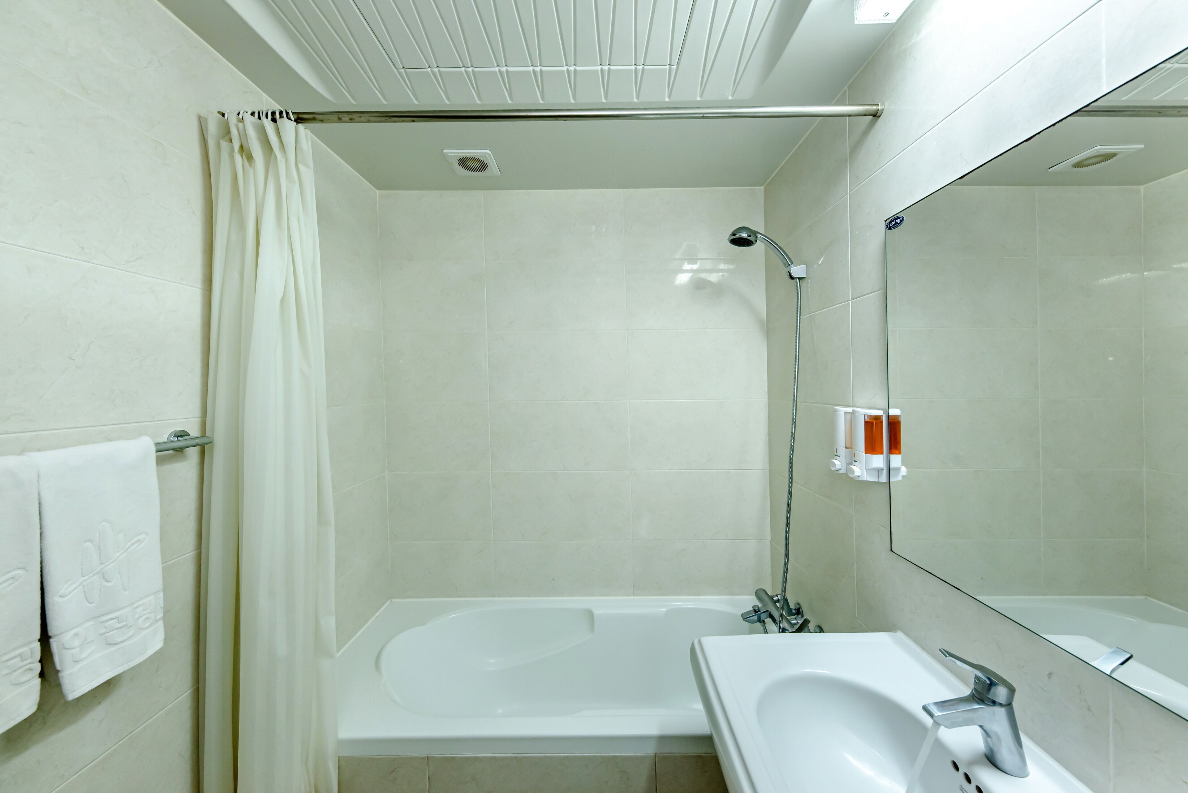 Foto - Samhaein Hotel