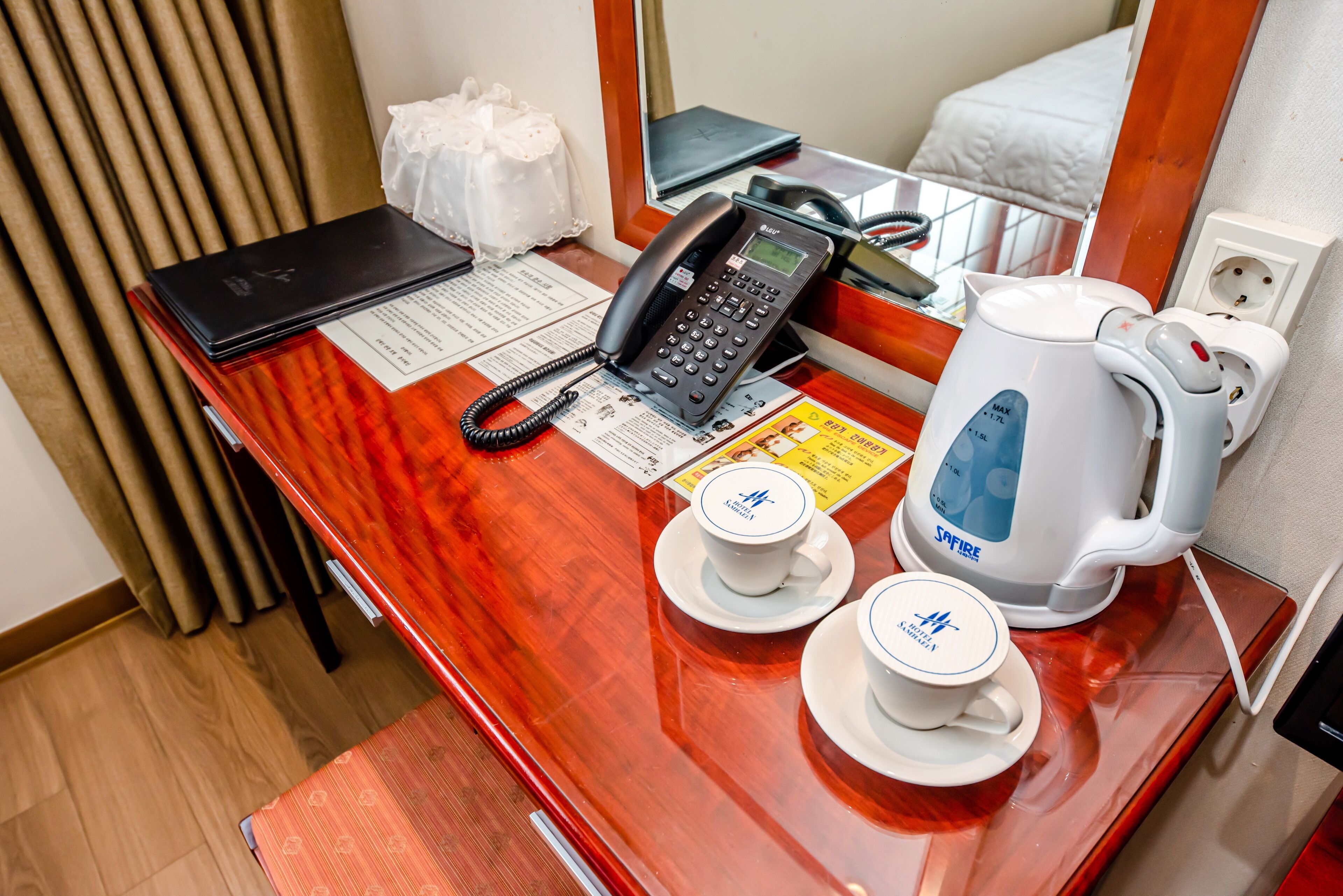 premium bedding, blackout curtains, free wifi, bed sheets