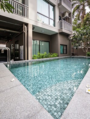 Outdoor pool - Like Sukhumvit 22 (Bangkok)