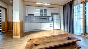 Suite (35) | Wohnbereich | Flachbildfernseher, Pay-TV