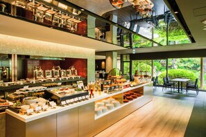 3 restaurants, breakfast, lunch, dinner served; Japanese cuisine - Art Hotel KOKURA New Tagawa (Kitakyushu)