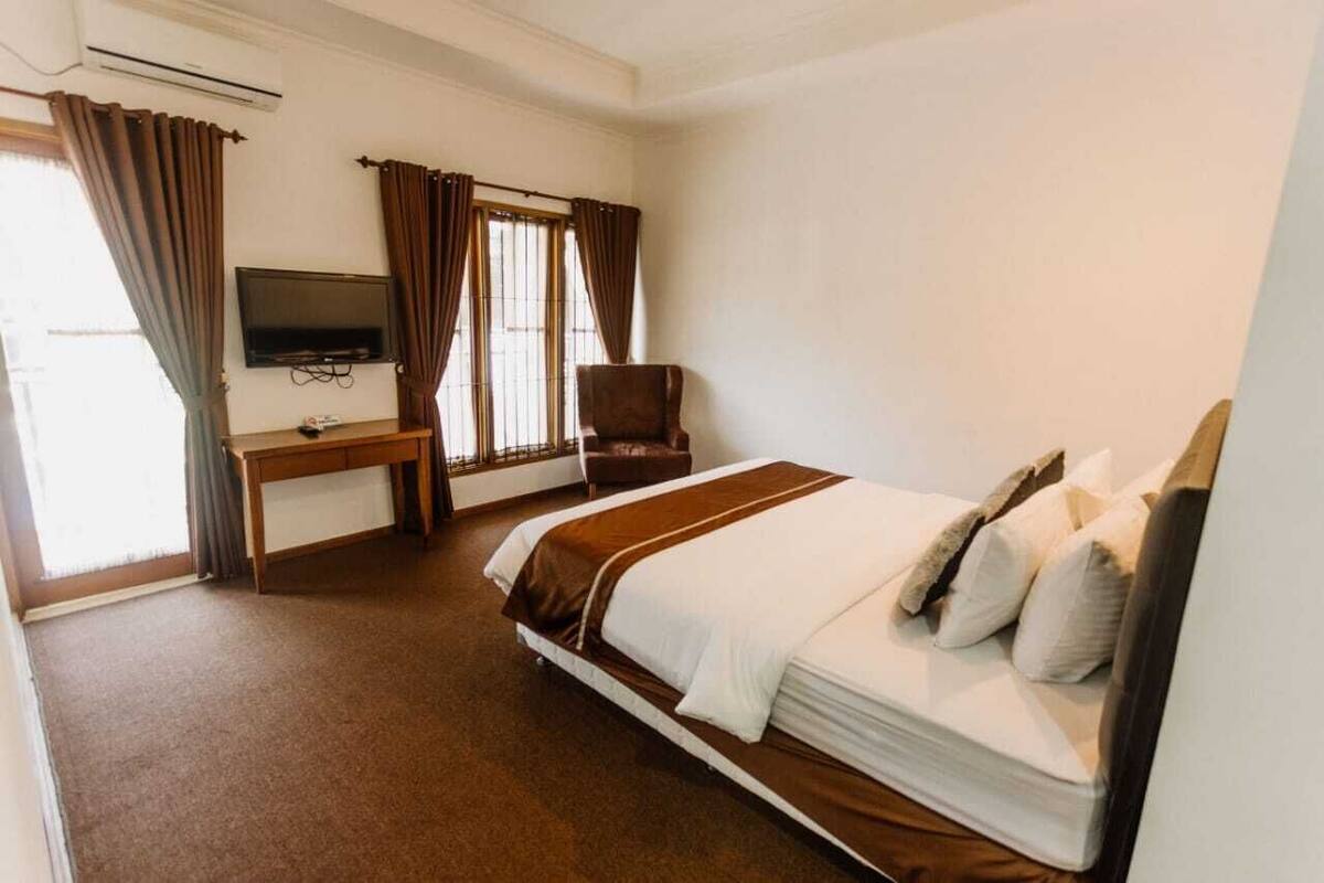 Vila Eksklusif, 4 kamar tidur | Meja kerja, kedap suara, Wi-Fi gratis, dan seprai linen