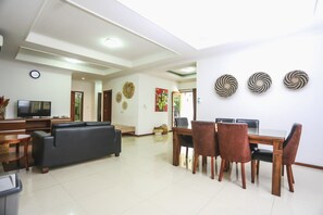 Living area - Kuldesak Villas (Bandung)