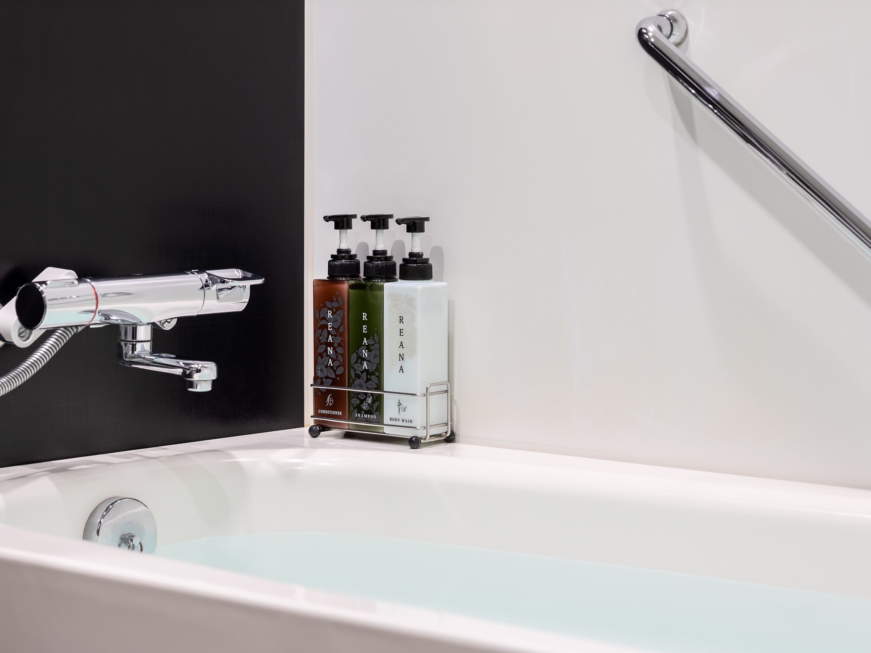 shower, free toiletries, hair dryer, slippers