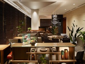Lounge - Mitsui Garden Hotel Kyobashi Tokyo Station (Tokyo)