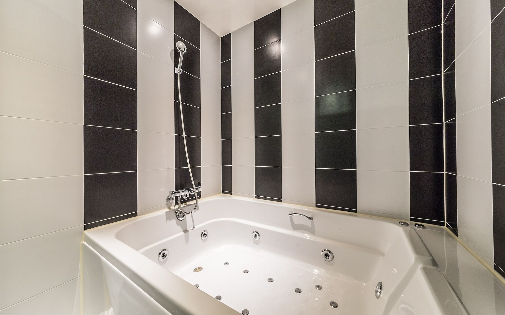 royal standard a (no breakfast on sundays) | bathroom | separate bathtub and shower, free toiletries, hair dryer, bathrobes