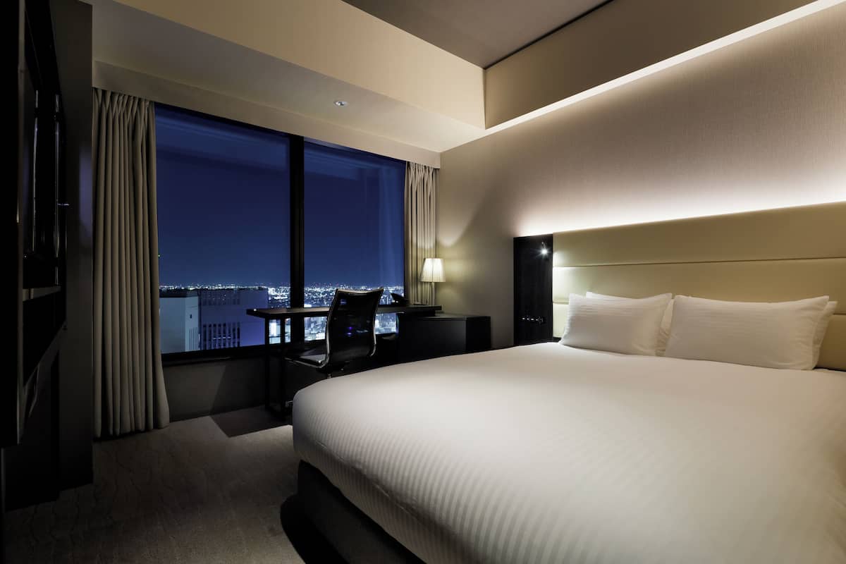 In-room safe, blackout drapes, free WiFi, bed sheets