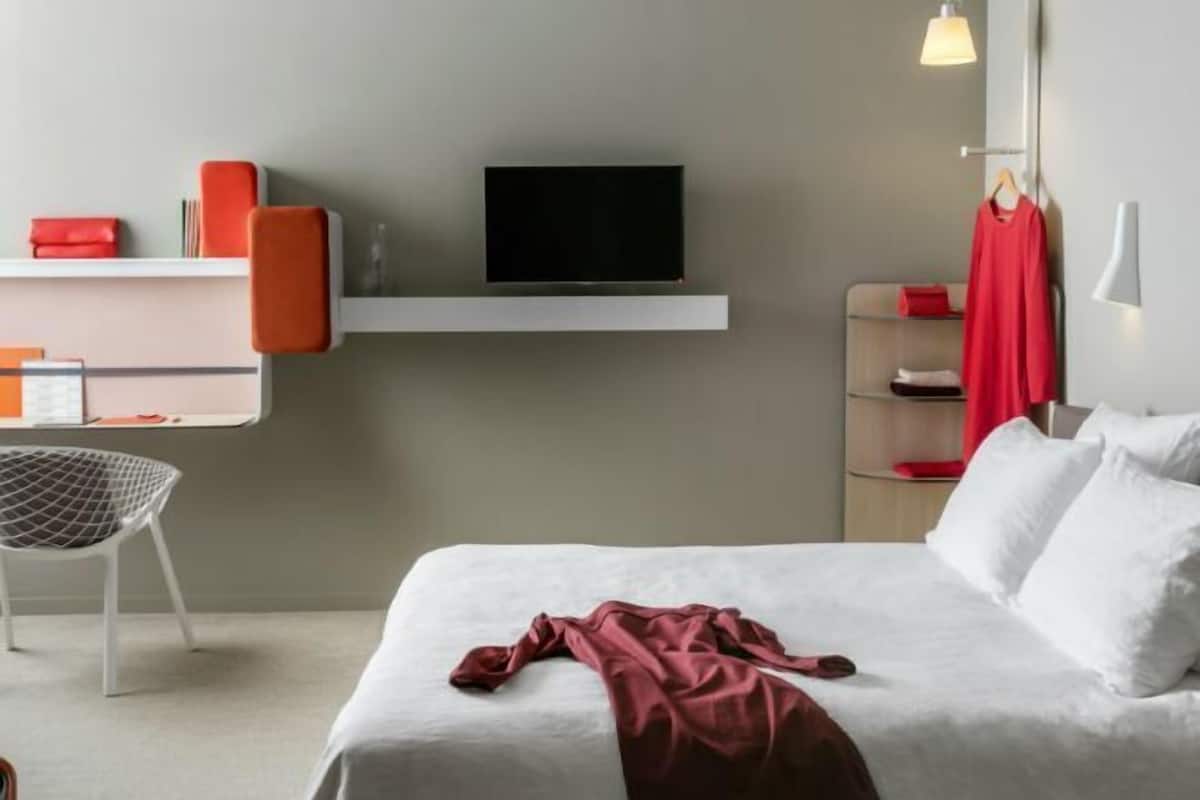 1 Schlafzimmer, hochwertige Bettwaren, Daunenbettdecken, Zimmersafe