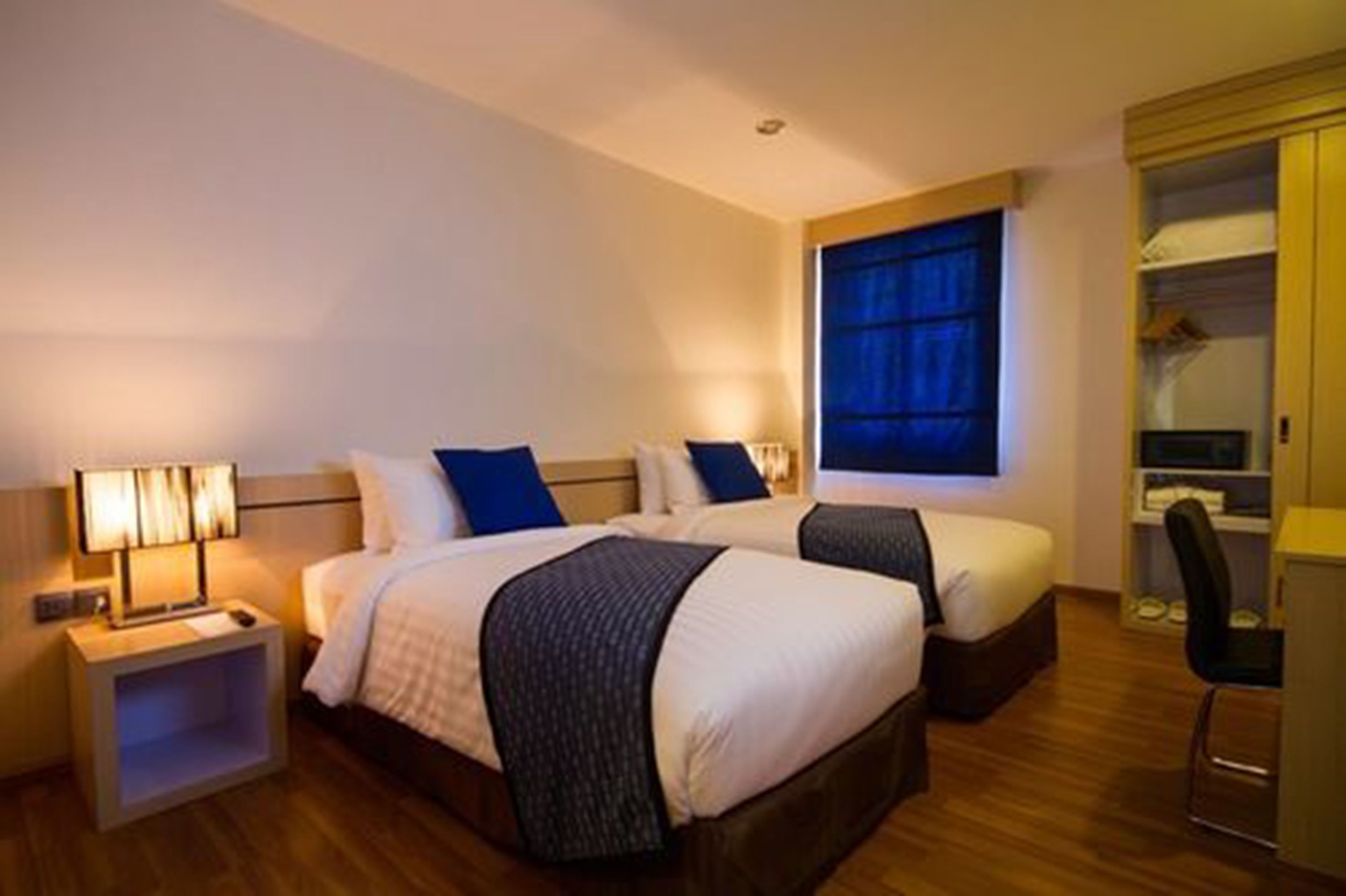 deluxe twin | view from room