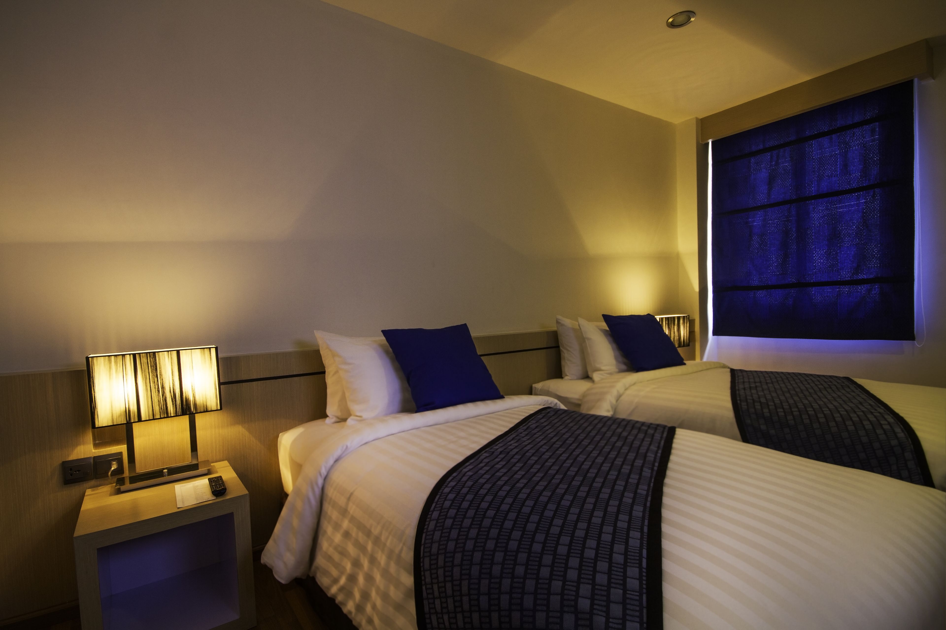 deluxe twin | minibar, in-room safe, desk, blackout curtains