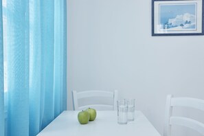 Family Apartment, 2 Bedrooms, Pool View | Premium bedding, in-room safe, soundproofing, free cots/infant beds